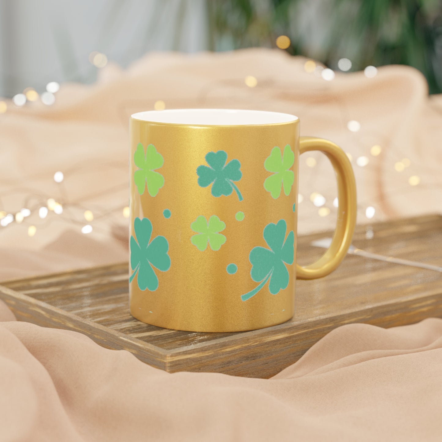 𝓛𝓾𝓬𝓴𝔂 𝓒𝓵𝓸𝓿𝓮𝓻 - Gold Metallic Mug